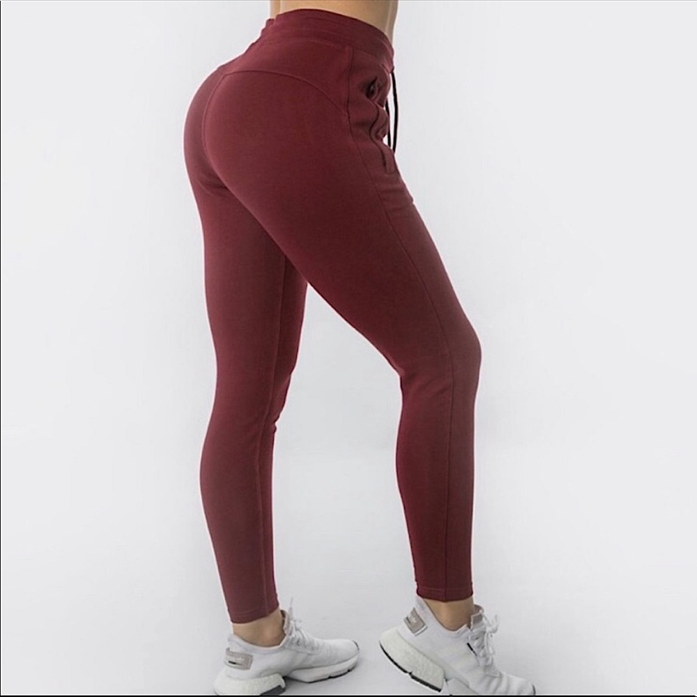Alphalete maroon joggers size S